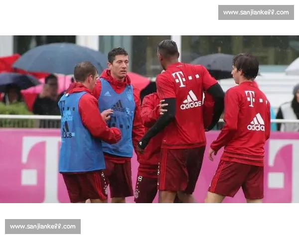 拜仁官宣博阿滕实习告吹：舆论漩涡中的无奈抉择