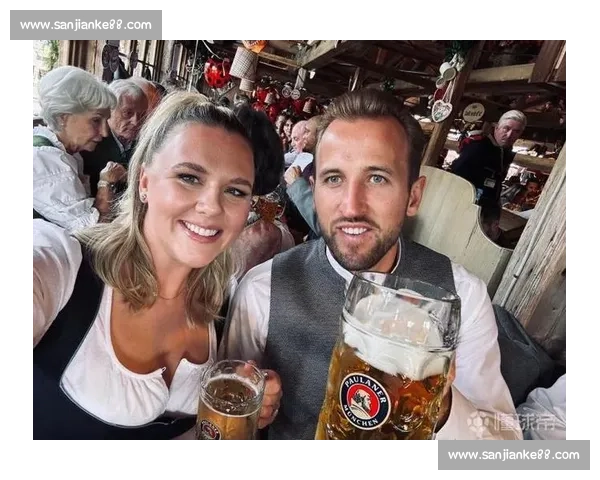 图片报：凯恩妻子慕尼黑舒心，成其未来去留关键